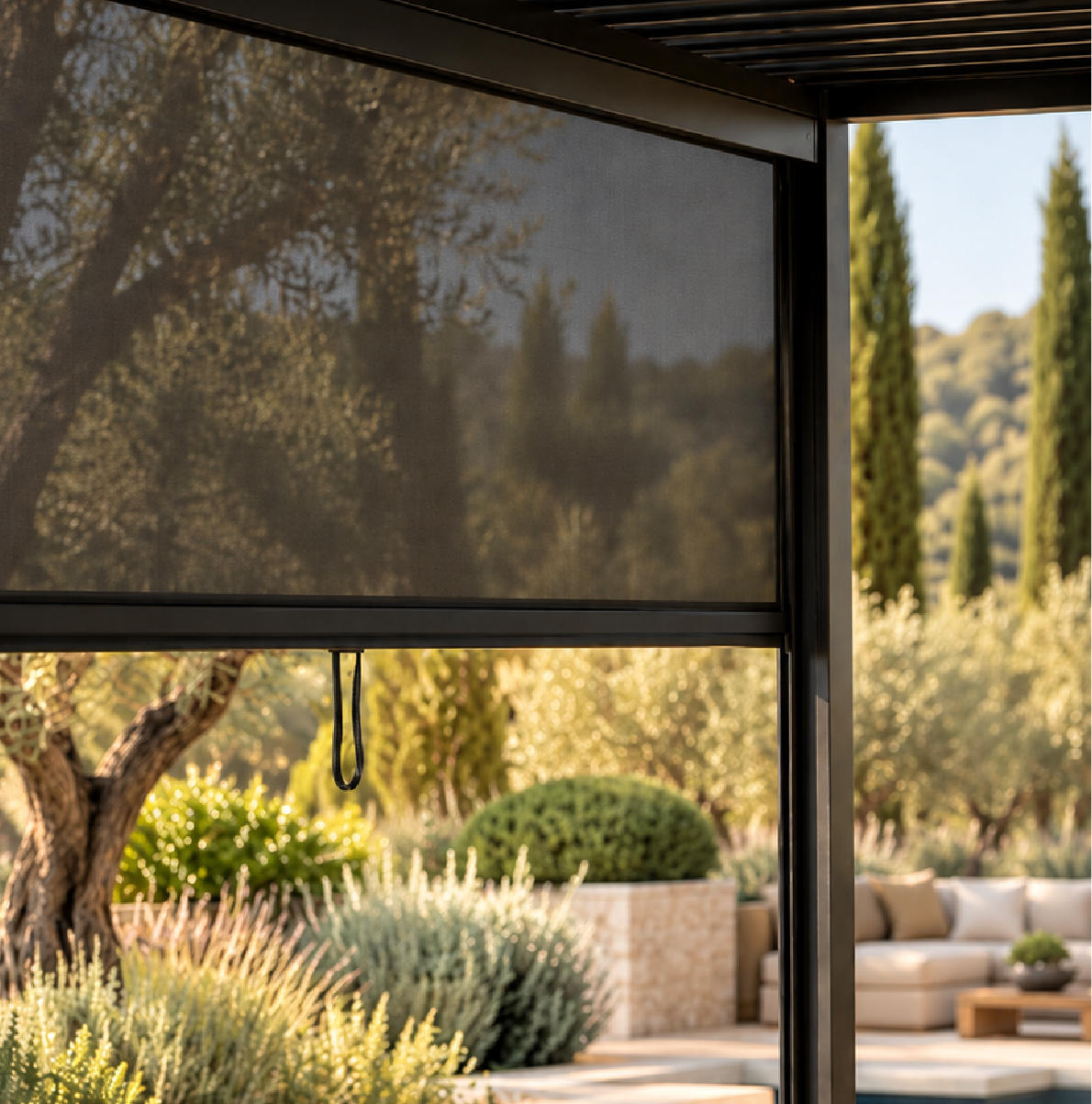 Pergola Dubai con tenda zanzariera laterale